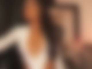 Live cam show with Alana - Black on mypornchat.com