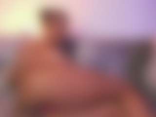 Live cam show with Alana - Small on Camsoda