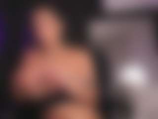 Live cam show with Alana - Goth on Camsoda