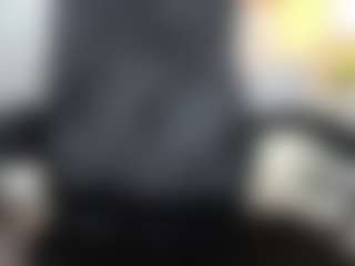 Hannah MILF webcam performer live streaming