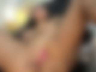 Live cam show with Hannah - Huge on Lustler