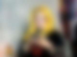 Live cam show with Abril Maria - Blonde Hair on Nude Live Now