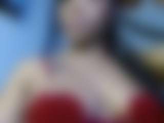 Live cam show with Val - Living Room on sexytreat.net