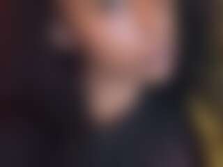Live cam show with TheeGolden - Sucking on Camsoda