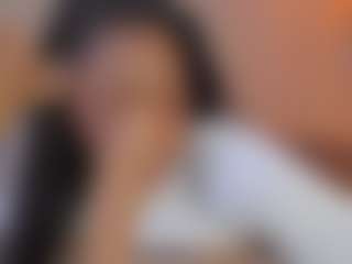 aprilebony's Live Sex Cam Show