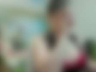 Live cam show with joyfuluntamed - Legs on live18s.com