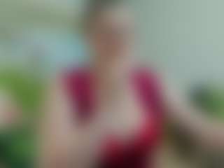 joyfuluntamed MILF webcam performer live streaming