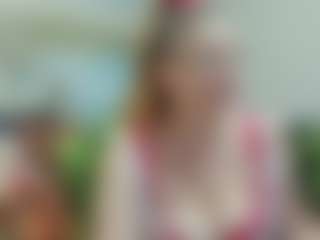 Live cam show with joyfuluntamed - Upskirt on alttransgirls