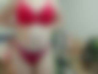 Live cam show with joyfuluntamed - Middle Aged on Instabang