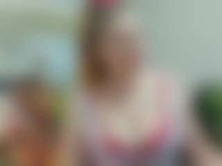 Live cam show with joyfuluntamed - Grey Eyes on boobsie.com