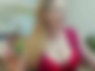 Live cam show with joyfuluntamed - Bedroom Mature on livesexfox.com