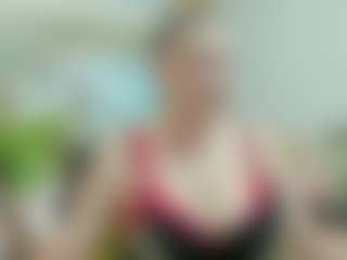 Live cam show with joyfuluntamed - Curvy Middle Aged on madthumbs