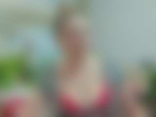 Live cam show with joyfuluntamed - Brown Hair MILF on TeamSkeetLive