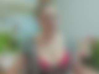 Live cam show with joyfuluntamed - Middle Aged on instabang