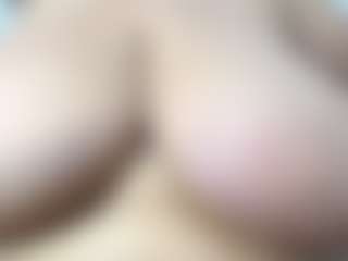 Live cam show with crushonme - Chubby on Chatstar