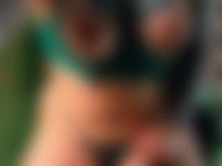 Live cam show with amyhouse - MILF on crypto-cams