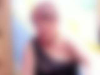 Live cam show with carollsweet - Glasses on camtv
