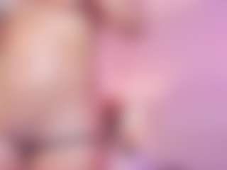 Live cam show with Claire Miller - Big Nipples on SmokeAndPoke