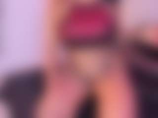 Live cam show with Claire Miller - Big Nipples on EXY