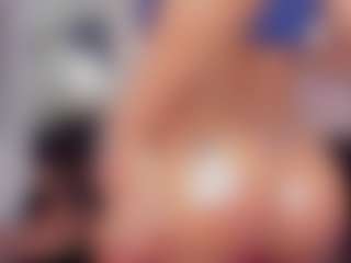 Live cam show with Claire Miller - Interactivetoy on Camversity