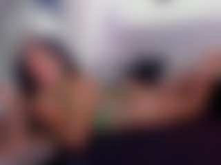 Live cam show with Claire Miller - Interactivetoy on makecum.org