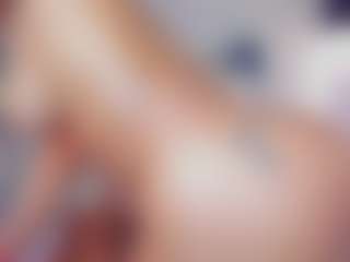 Live cam show with Claire Miller - Interactivetoy on liverealitysex.com