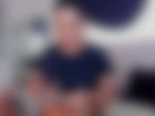 Live cam show with Claire Miller - Big Nipples on CamClone