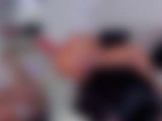 Live cam show with Claire Miller - Interactivetoy on CamSodaAdn