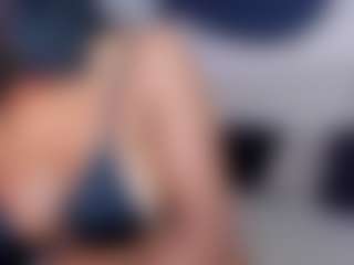 Live cam show with Claire Miller - Interactivetoy on camtv