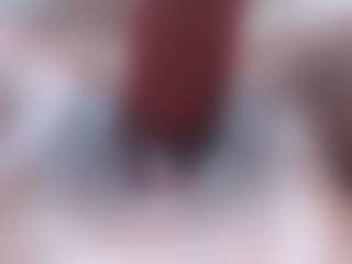Live cam show with emielyn82 - Dom on boobsie.com