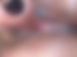 Live cam show with emielyn82 - Creamy on livesexfox.com
