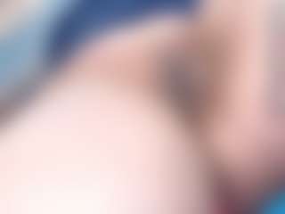 Live cam show with emielyn82 - Creamy on UwU Esports