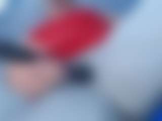 emielyn82's Live Sex Cam Show