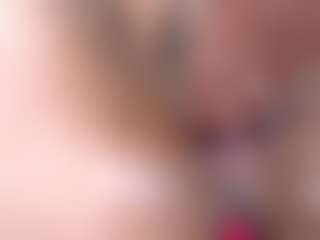 Live cam show with emielyn82 - Dom on sexylive.show