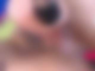 Live cam show with emielyn82 - Dom on Camiplay Live