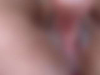 emielyn82's Live Sex Cam Show