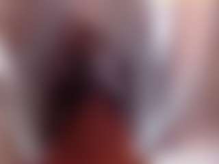 emielyn82's Live Sex Cam Show