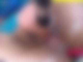 Live cam show with emielyn82 - Creamy on Camversity