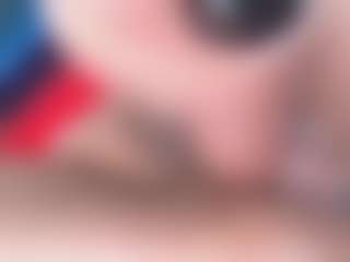 Live cam show with emielyn82 - Play on TeamSkeetLive