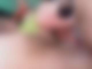 Live cam show with emielyn82 - Shaved on madthumbs