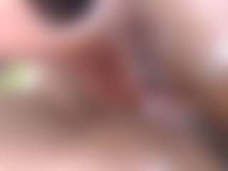 Live cam show with emielyn82 - Mature on googirlz