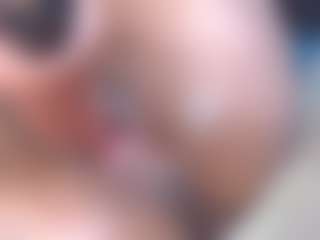 Live cam show with emielyn82 - Play on sexylive.show