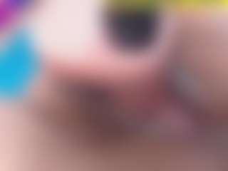 emielyn82's Live Sex Cam Show