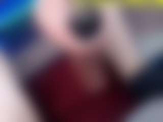emielyn82's Live Sex Cam Show