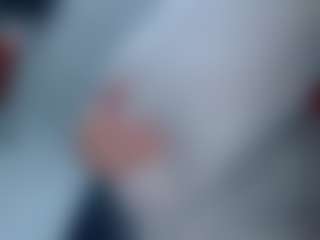 emielyn82's Live Sex Cam Show