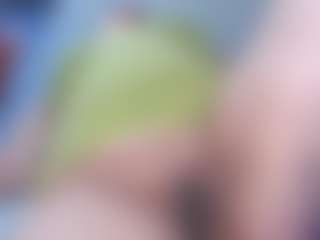 Live cam show with emielyn82 - Dom on Camsoda
