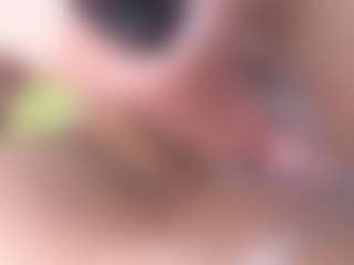 Live cam show with emielyn82 - Play on EXY
