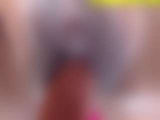emielyn82's Live Sex Cam Show