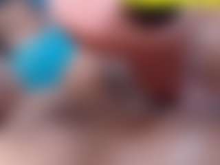 Live cam show with emielyn82 - Play on Camsoda