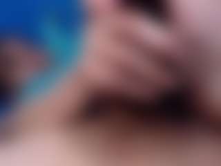 Live cam show with emielyn82 - Ride on Milfs Live